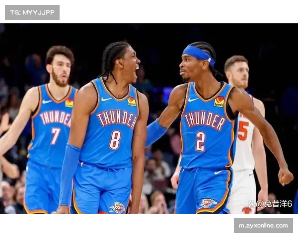 雷霆双塔五外组合显防守威力，霍姆格伦与哈滕施泰因搭档